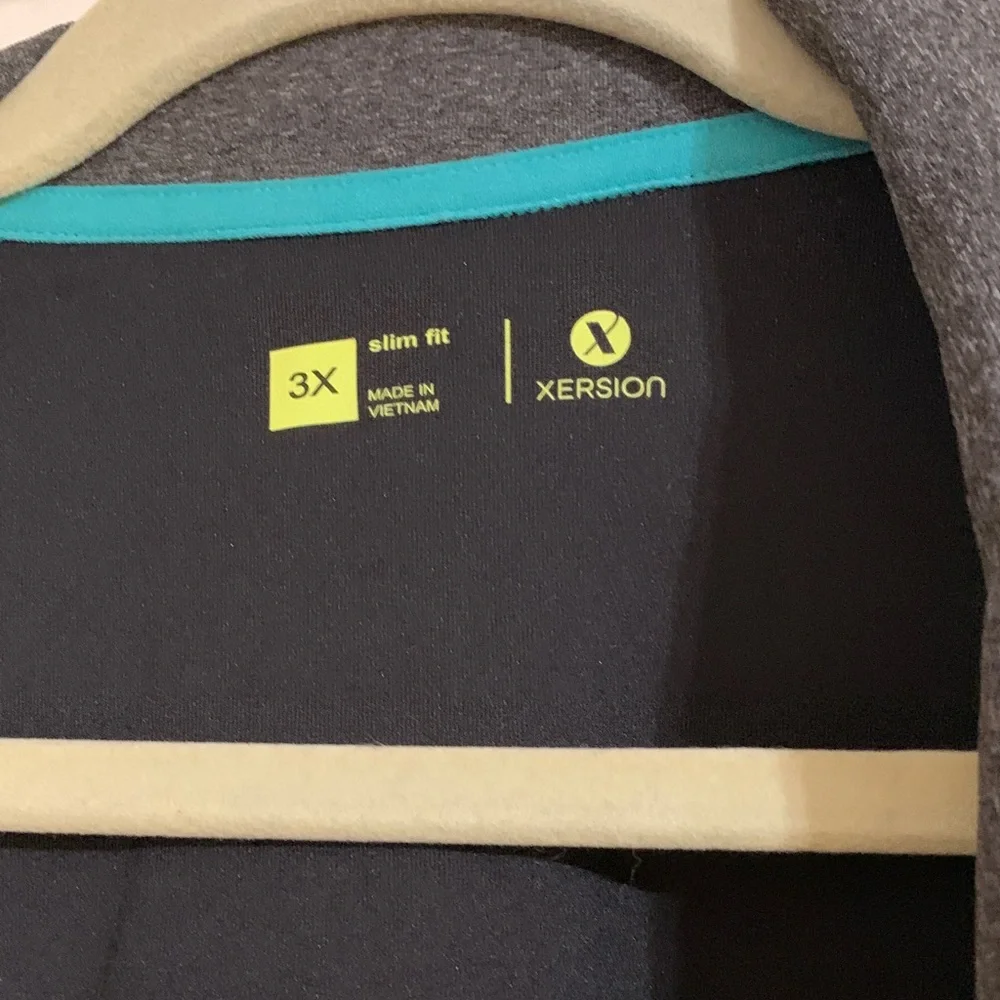 Xersion Turquoise and Black Joggers - Picture 4 of 9